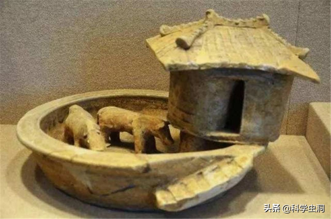 为什么国外马桶圈都有缺口,为什么美国的马桶有个缺口