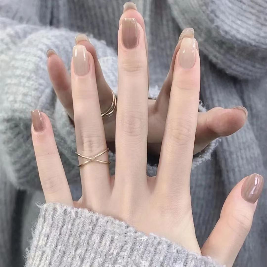 超级好看的三款美甲教程来啦,五彩美甲如何涂出高级感