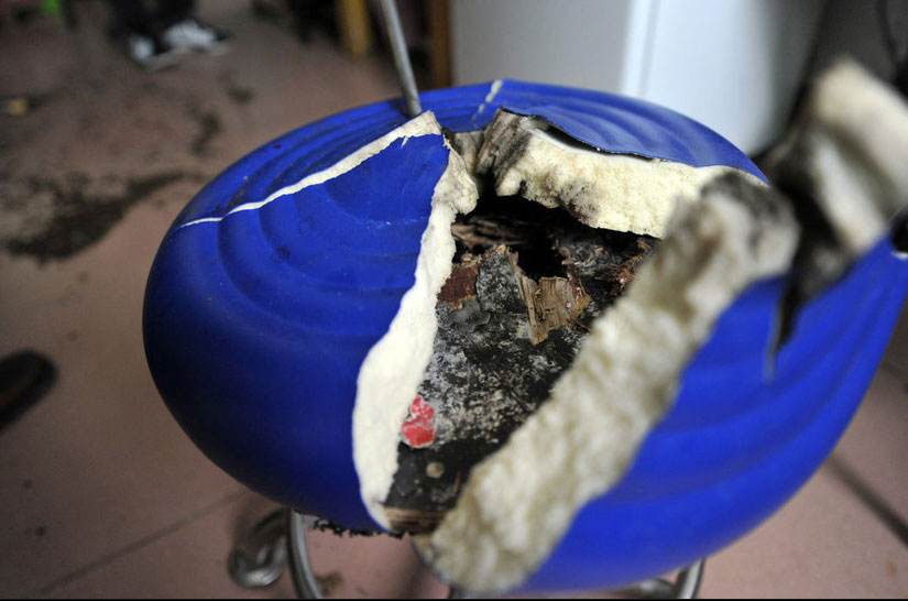 升降椅发生爆炸女子惨不忍睹,升降椅爆裂女子被弹飞