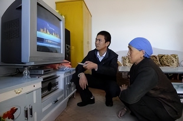 农村小锅盖怎么用,以前农村的大锅盖