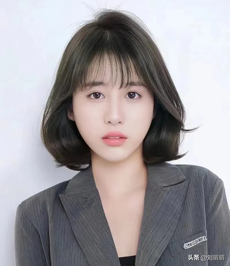 适合自己的发型最美,简单大气又好看的发型