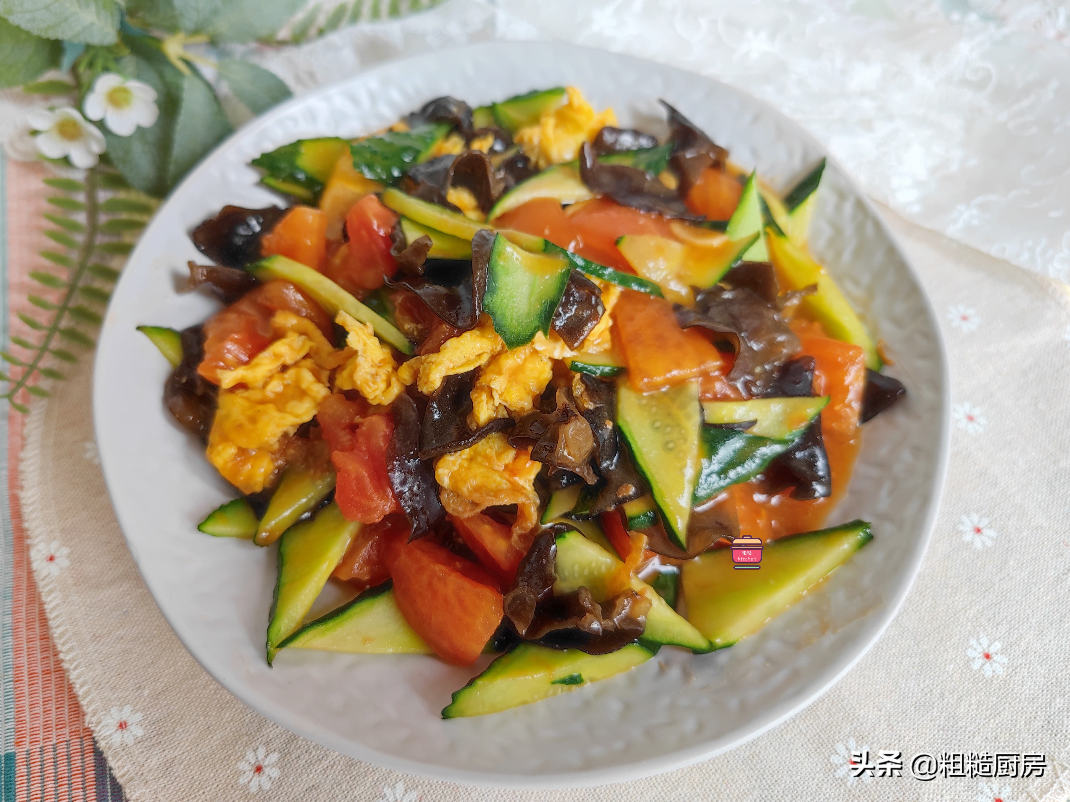 午餐饮食搭配一日三餐,午饭搭配米饭吃啥既简单又好吃
