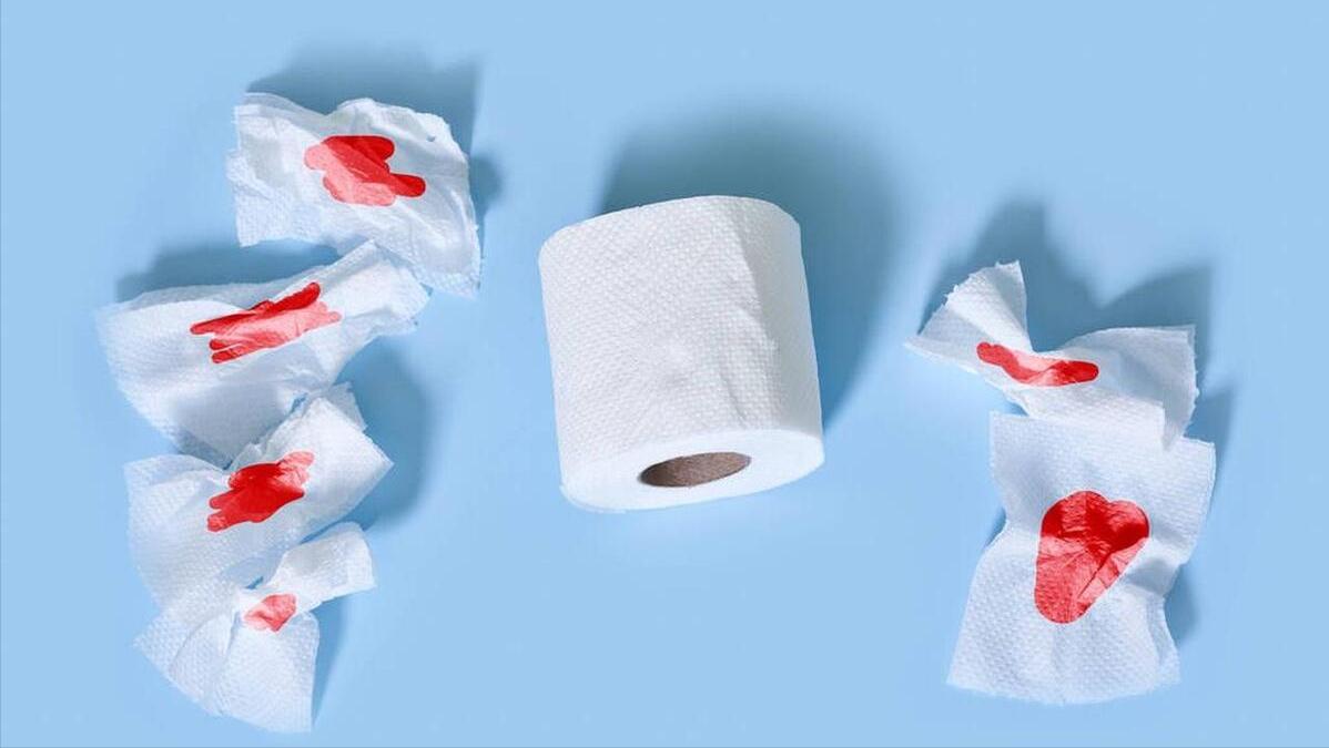 什么？男人也用卫生巾？他们用卫生巾干嘛？医生：看完让人心疼