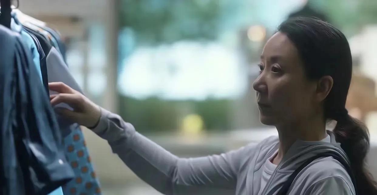 三十而已大妈买百万珠宝片段,三十而已王漫妮百万珠宝