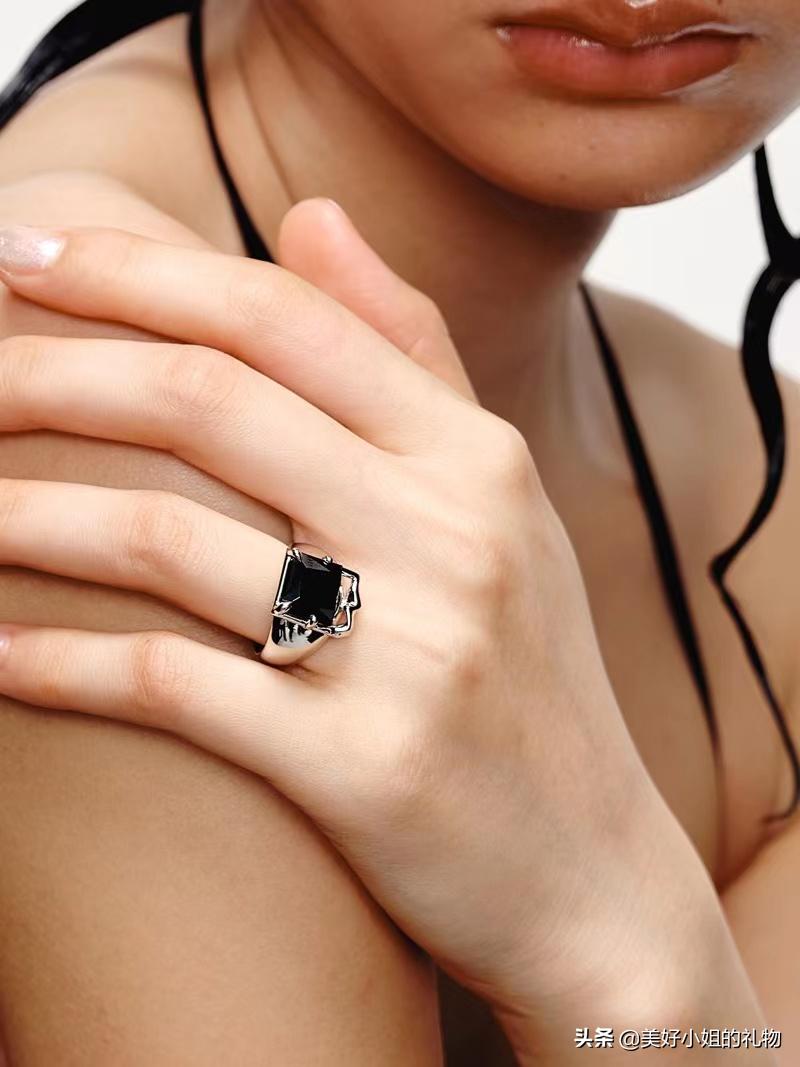 520礼物都有哪些,大牌珠宝首饰推荐