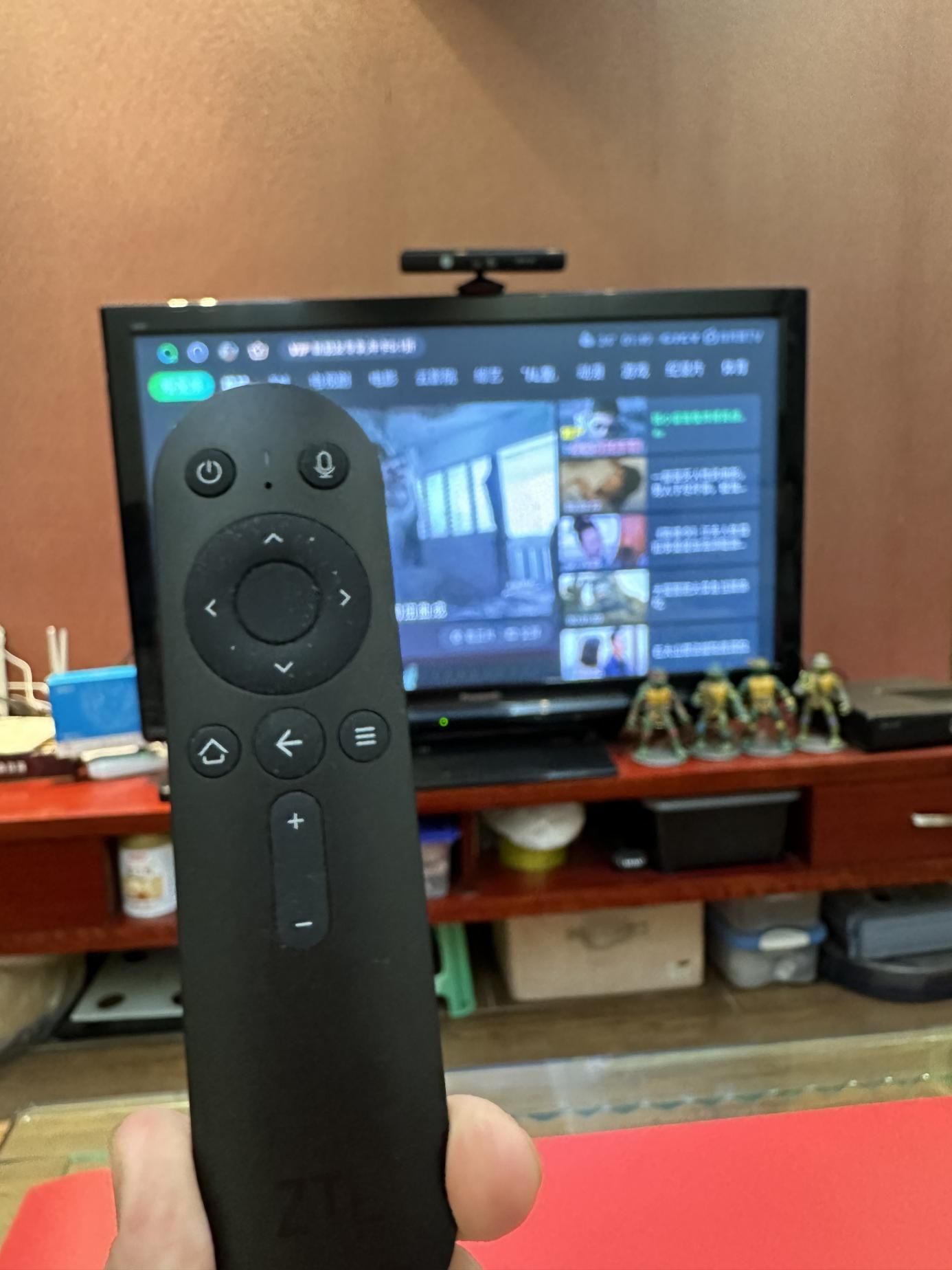 都付过包房费了，找人配唱歌害得花钱？