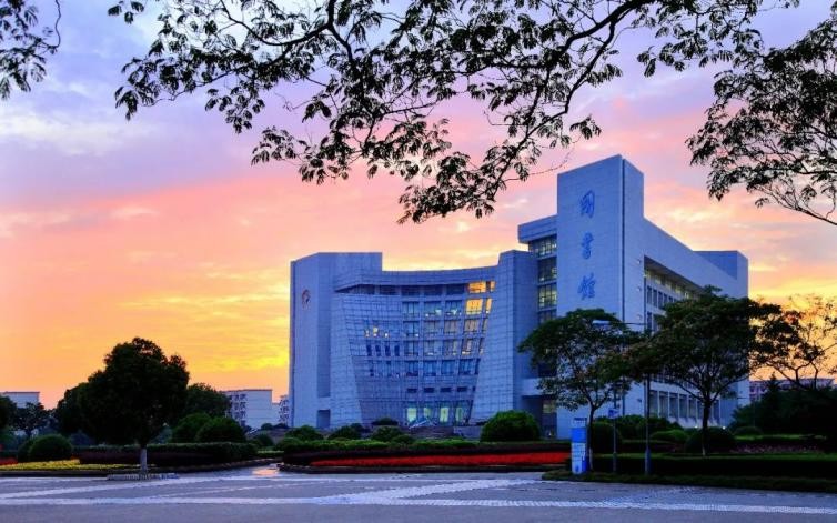 上海高校豪华宿舍,上海神仙级学校