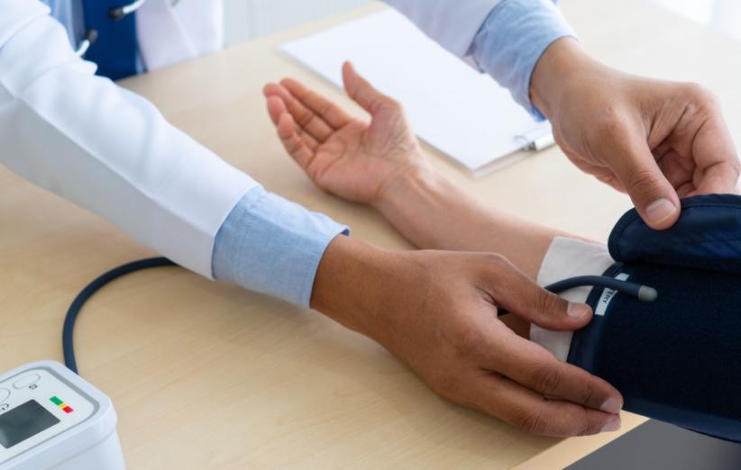 中医如何治疗高血压降压只需三招,血压高中医调理得好吗