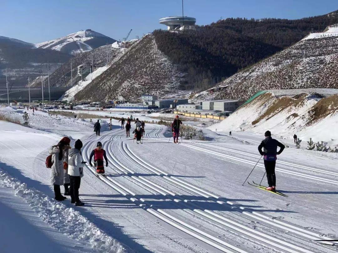 北京冬奥会会标的设计意图,北京冬奥会的场馆设计思路