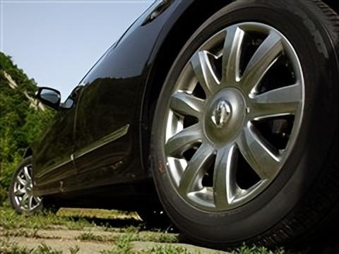 有颗强大心脏评全新日产天籁,日产天籁2021款2.0舒适版测试视频