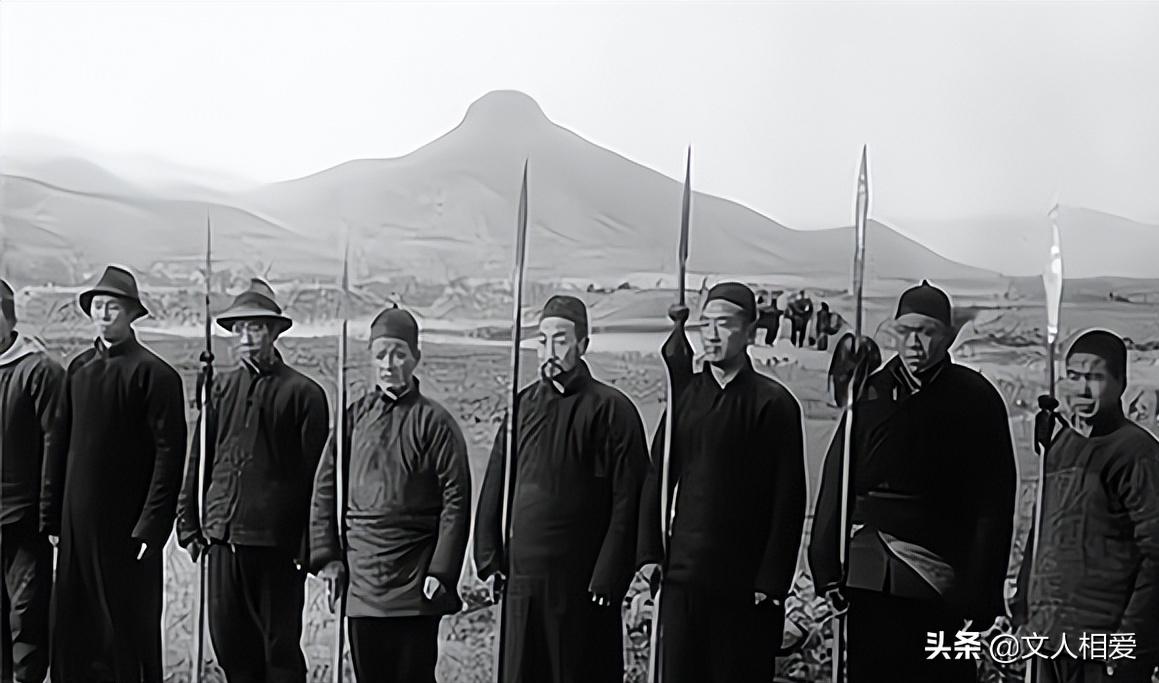 1950年匪首用小妾诱惑县领导做内奸里应外合，攻下县城，残害干部