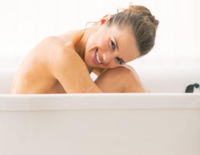 一天洗一次澡对身体有什么危害,人一天洗一次澡好吗