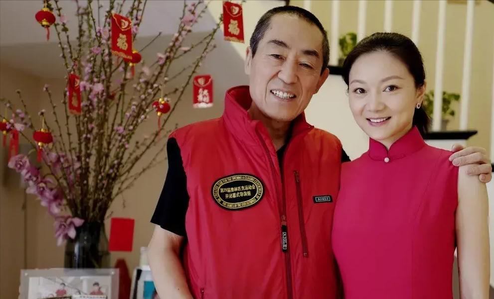 张艺谋毕业典礼,张艺谋参加长子毕业礼