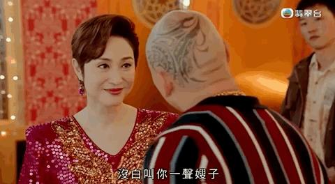 性感女神月入几十万，大家一起“下海”？她没被骂多亏有香港挡着