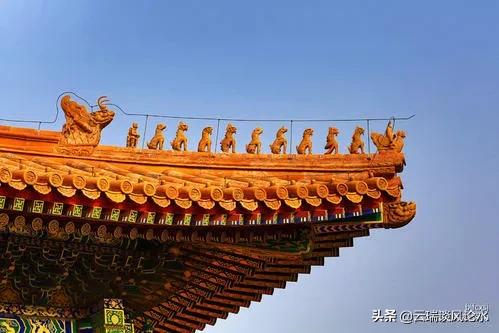 从屋脊神兽看古建筑等级和真假屋脊上领头的仙人是谁