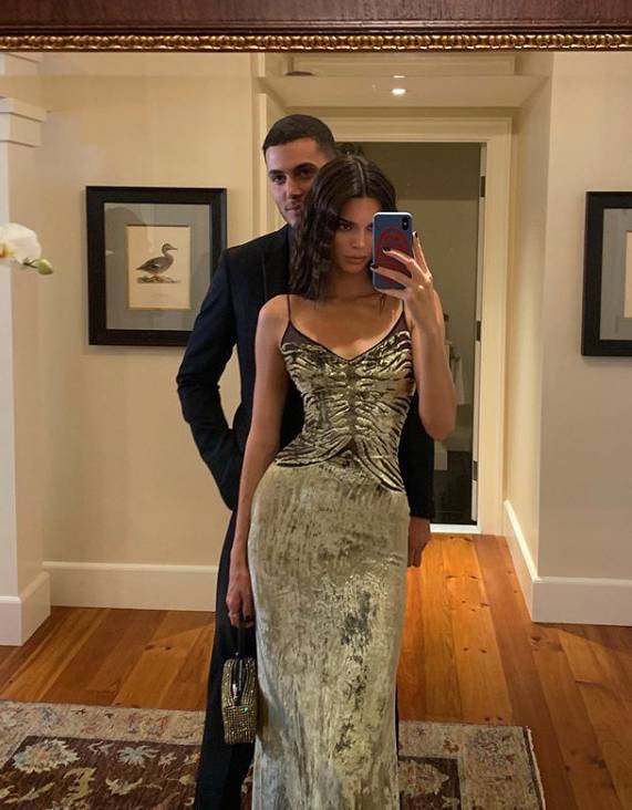 西蒙斯和女朋友分手了吗,西蒙斯为什么分手