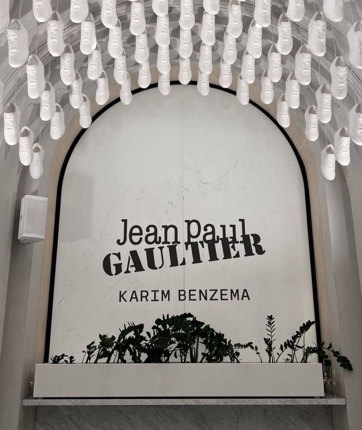 本泽马金球奖颁奖典礼完整版,本泽马金球奖颁奖典礼过程