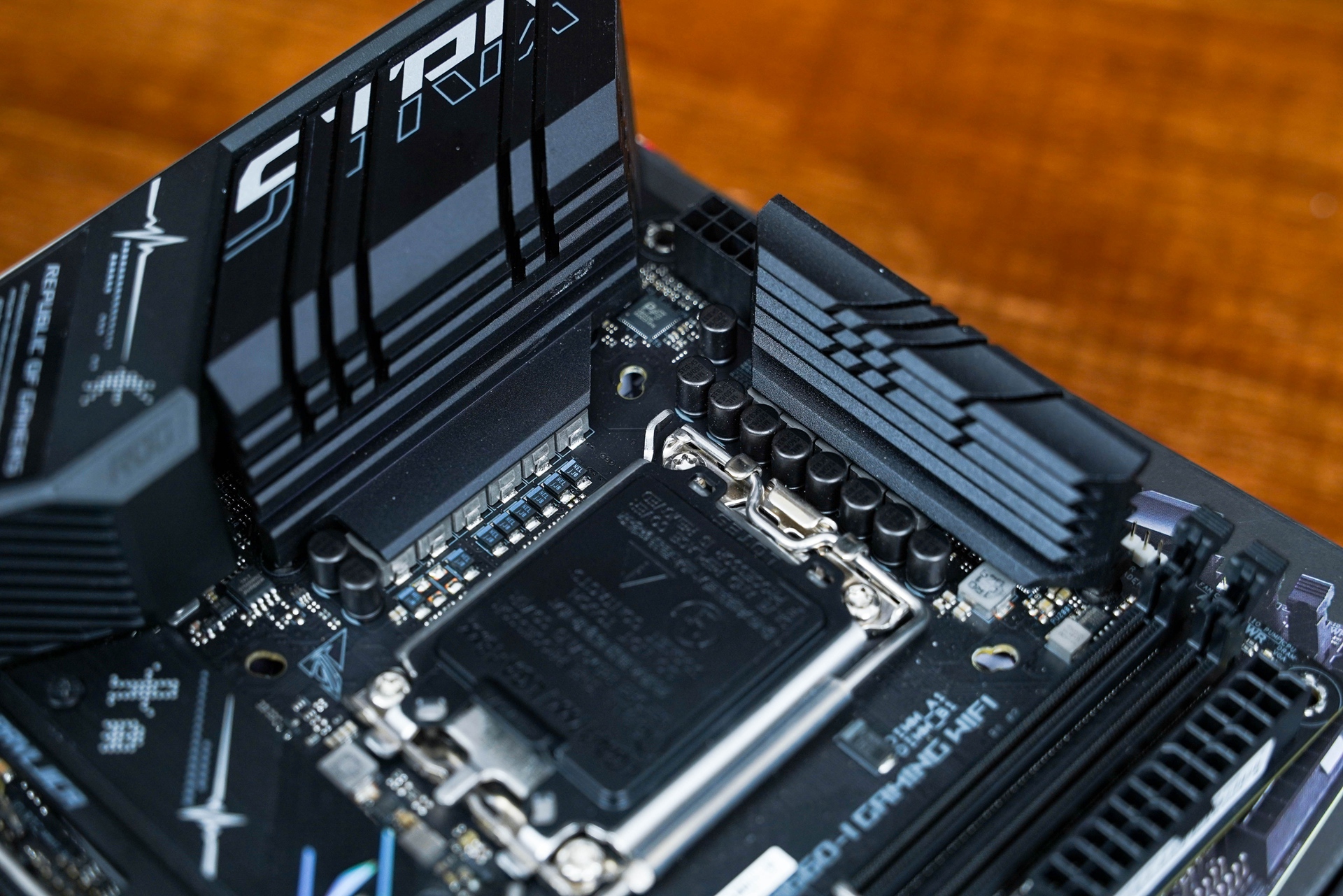 pc桌面软件制作,小型桌面pc