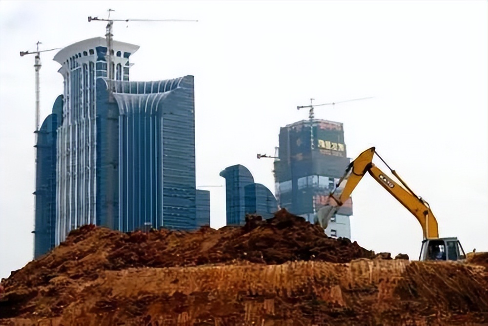 全年土地市场热度前高后低,土地增量向存量转变