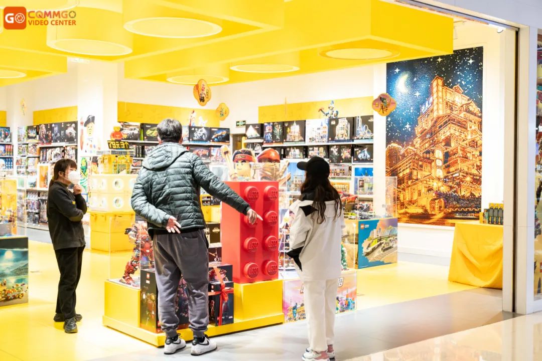 一口气逛了4大商圈，我们久违了的重庆回来了