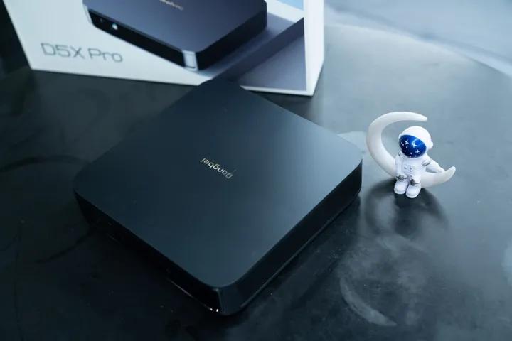 极米和明基投影仪怎么选,家用明基还是极米投影机好