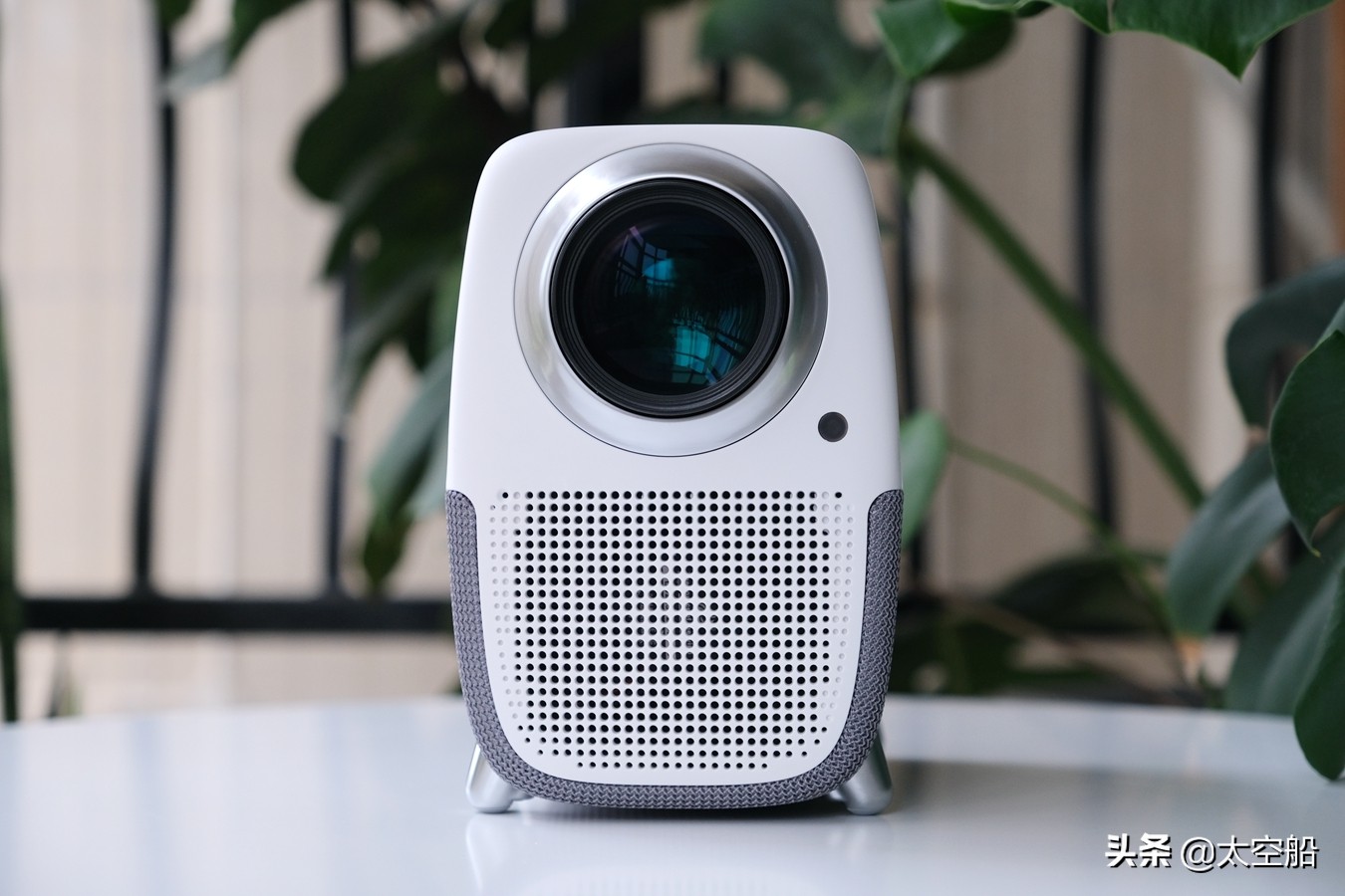 泰捷weboxt1投影仪评测视频,泰捷weboxt1参数