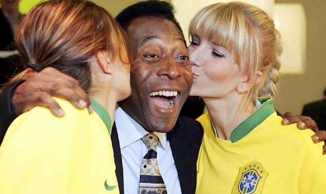 17岁球王贝利的传奇,球王贝利的传奇一生