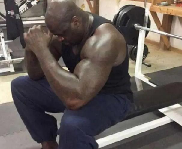 有照片我才敢这样说,NBA这些球星的肌肉就是这么不真实