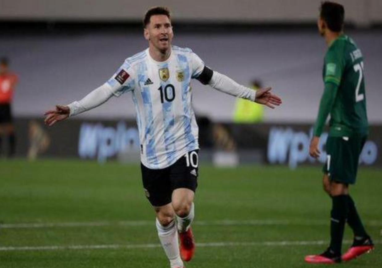 梅西有侏儒症为什么还能长到1米7,梅西从矮小症患者到世界足球巨星