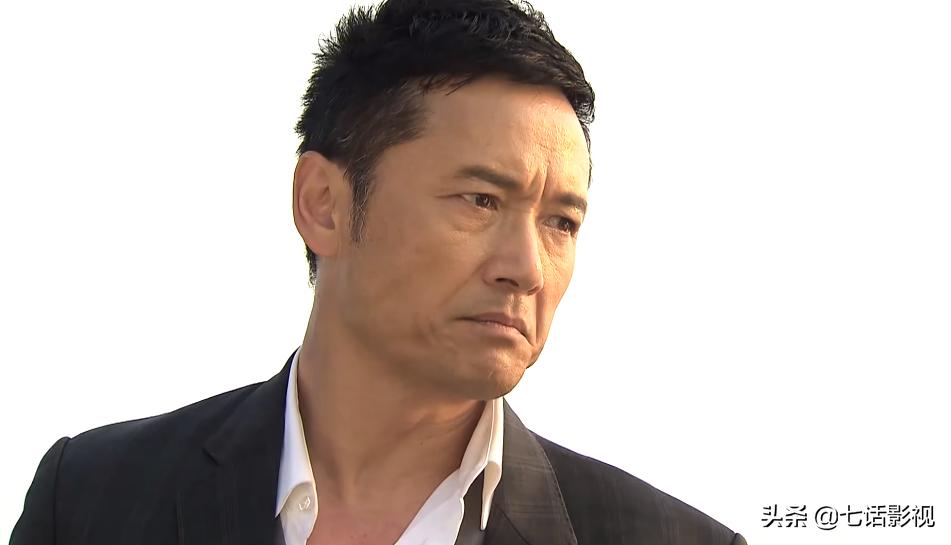 无线五虎之一，64岁的苗侨伟，为何能成邵氏《飞虎》系列常青树？