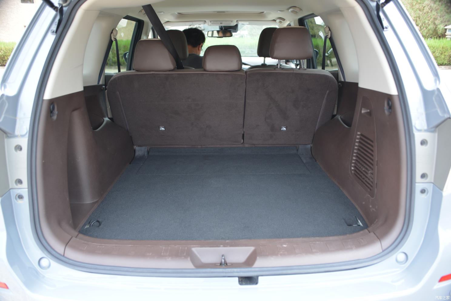 日产帕拉丁试驾视频,日产帕拉丁试驾