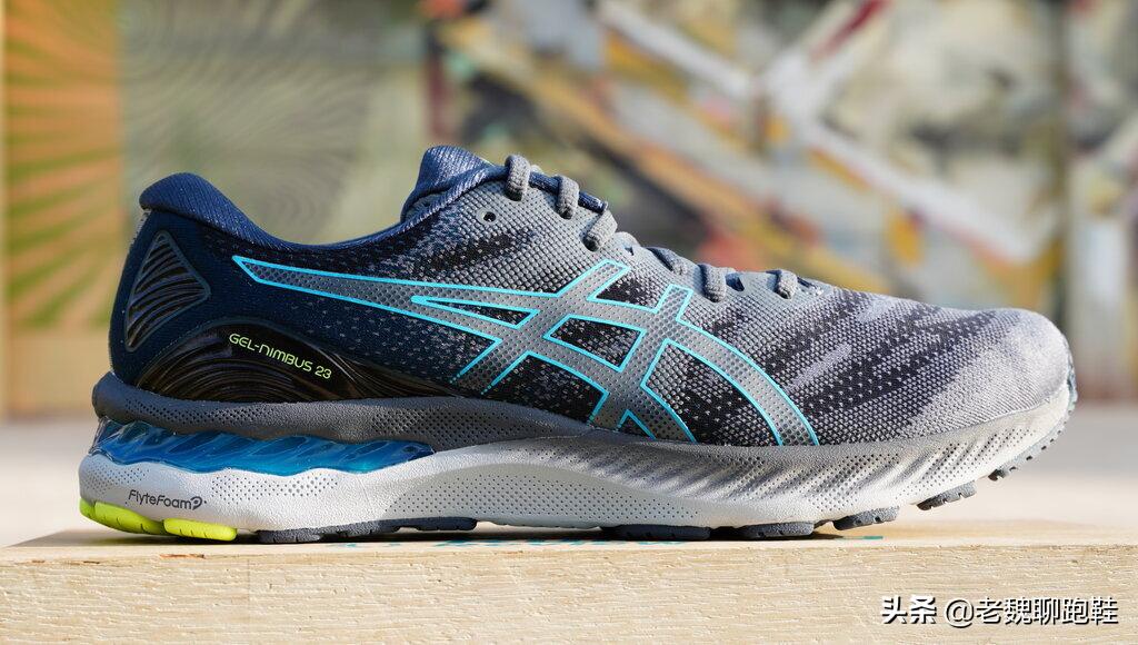 一年穿两双鞋,比较耐穿好看的慢跑鞋