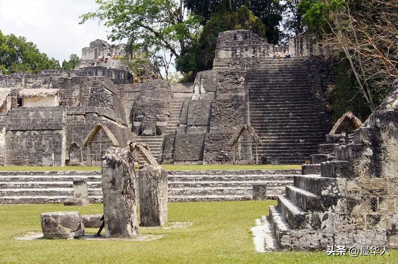 贫困、垃圾成山，这个小国是怎么从上帝之城沦为垃圾之国的？