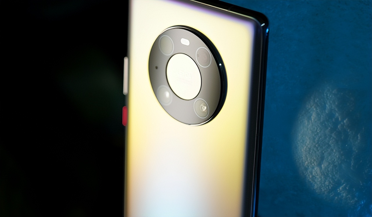 华为mate50直面屏建议贴什么膜,华为mate50到底要不要贴膜