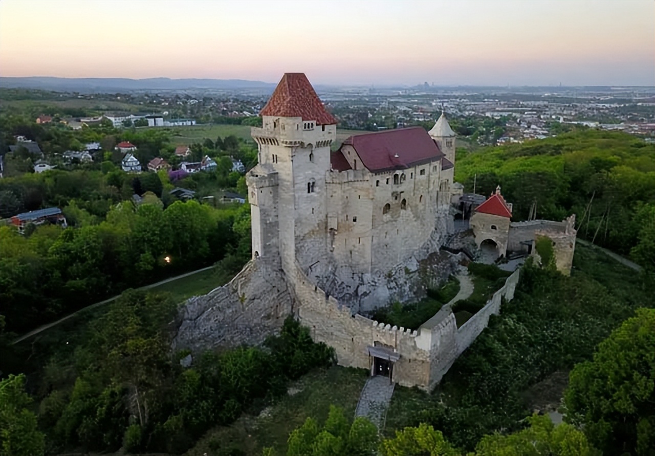 奇葩小国人口与面积,奇葩小国39