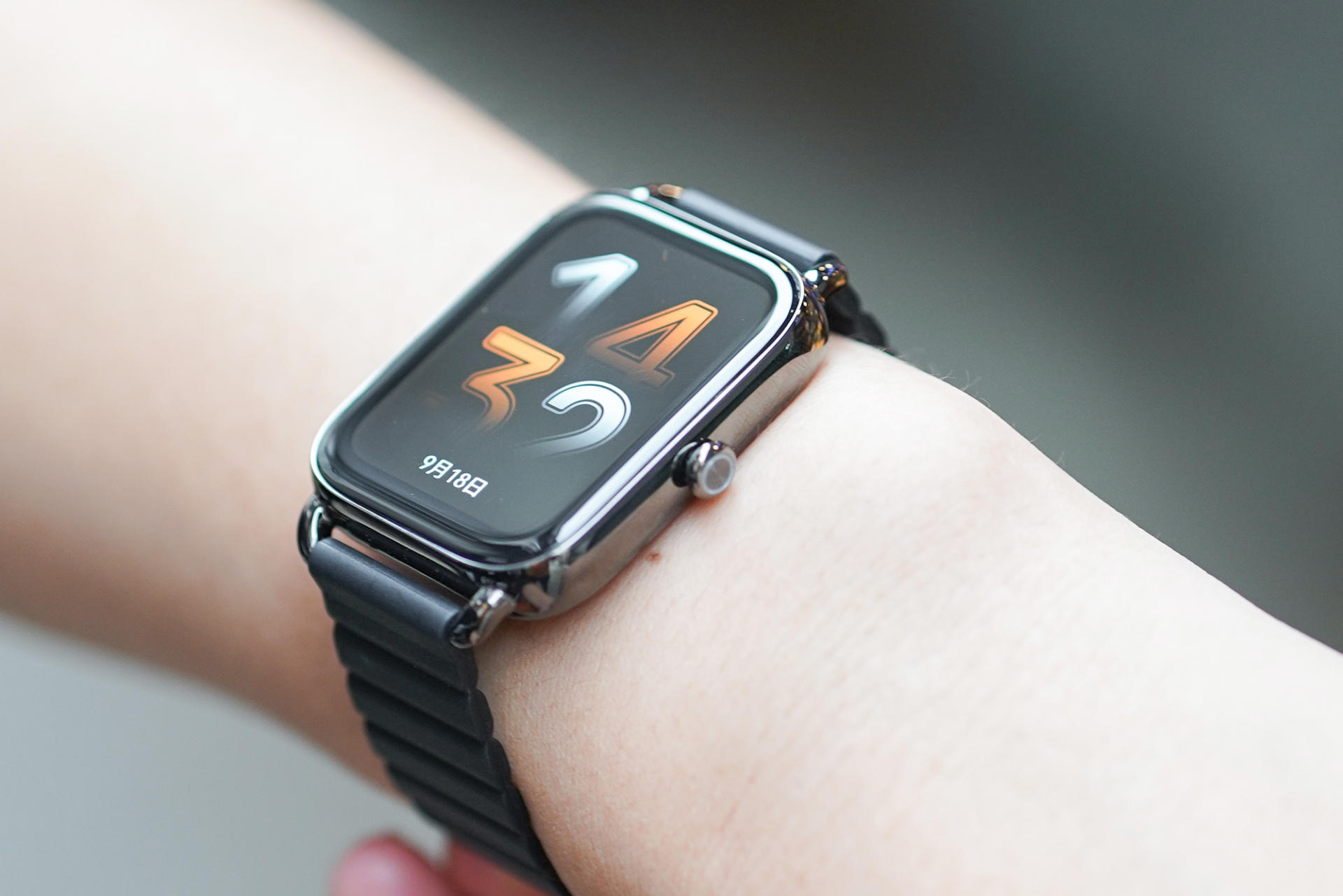 只要299！HAYLOURS4Plus运动智能手表，越级体验