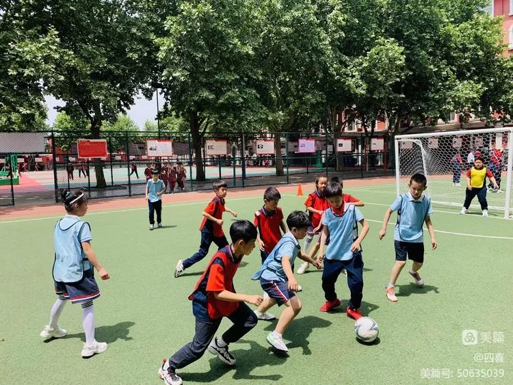 涓夐棬灏忓瓒崇悆姣旇禌,鍑ゅ嚢鑺卞洯鍩庡皬瀛︿笁骞寸骇瓒崇悆姣旇禌