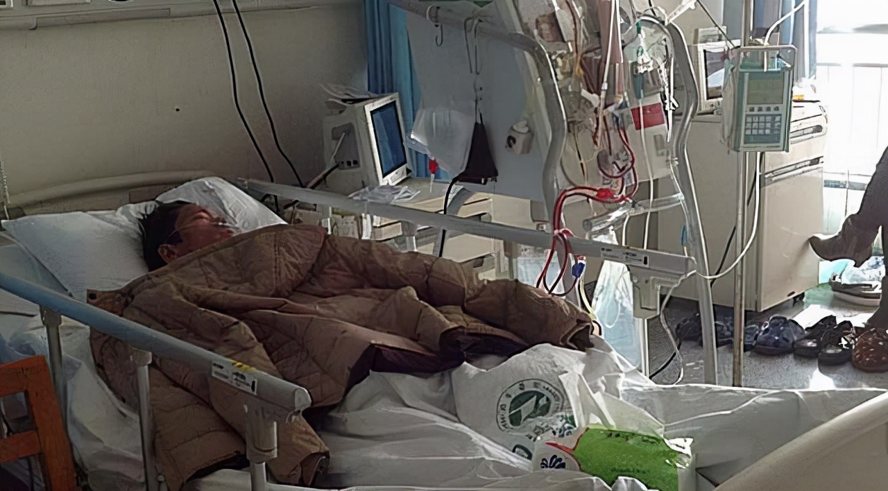 小腿巨粗的女孩,河南女子患病腿粗如大象