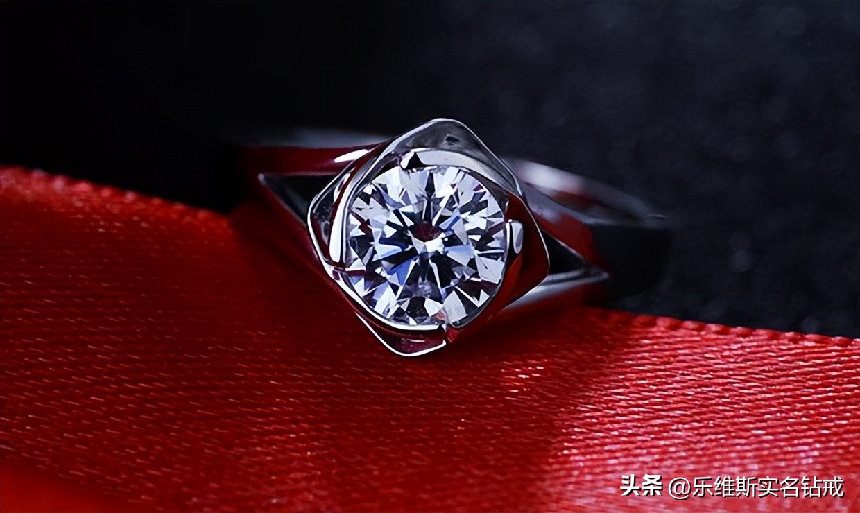 有求婚钻戒还买订婚钻戒吗,dr钻戒是求婚钻戒还是结婚钻戒