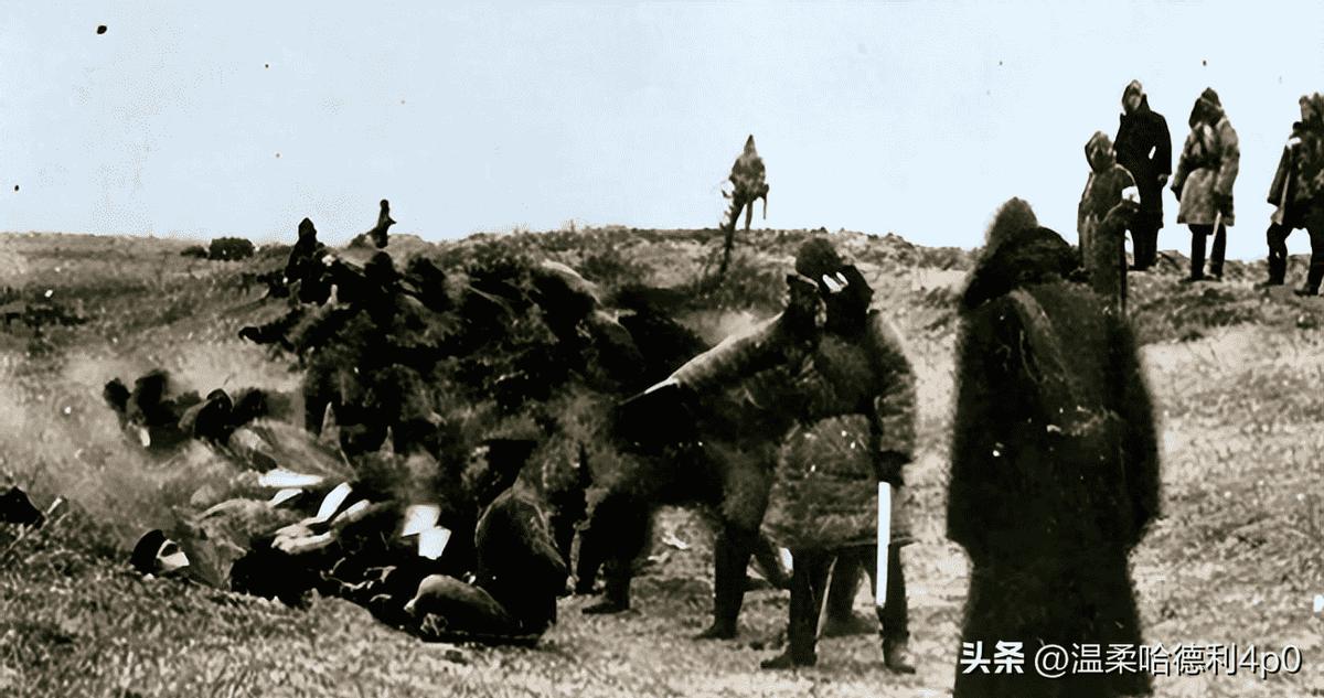 日军当着国军的面杀俘虏,日军侵华兽行