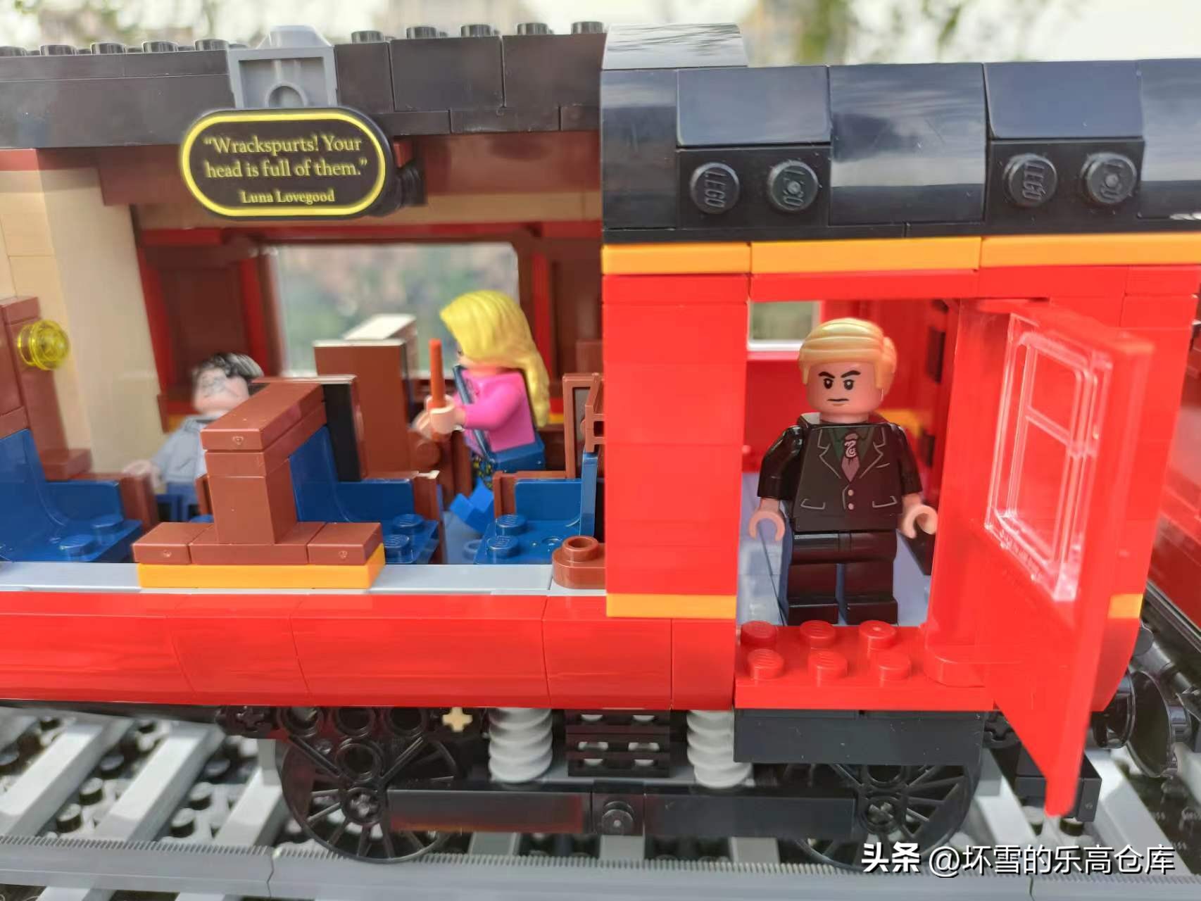 边看哈利波特，边拼乐高：爆肝试玩76405霍格沃茨特快