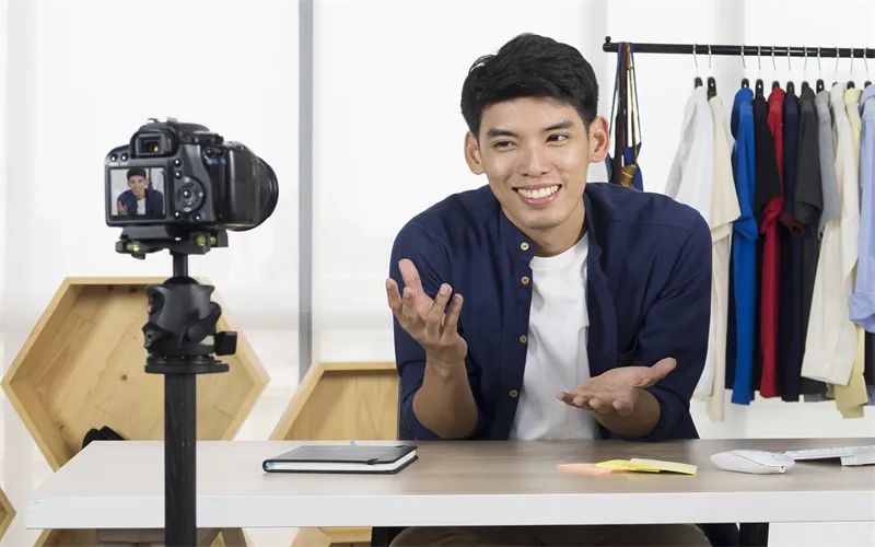 足不出户赚钱,怎么才能足不出户月入五六千