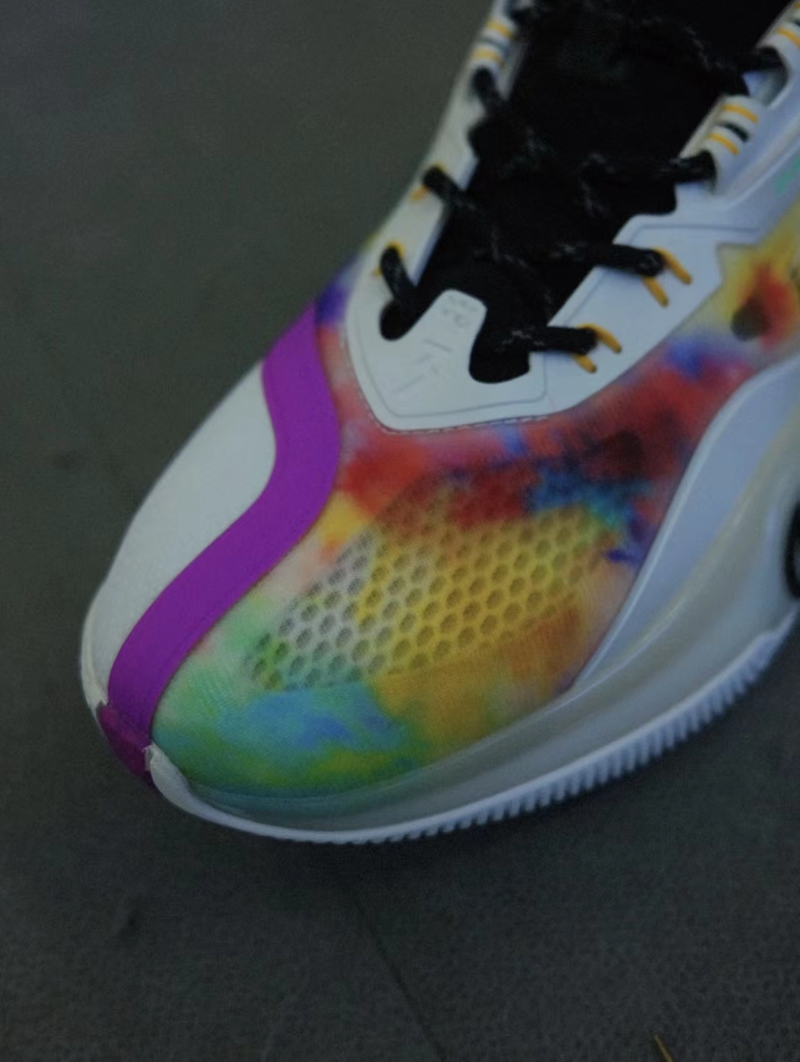 Adidas好好学习一下!361度AG3Pro低帮版“吉他之神”配色曝光