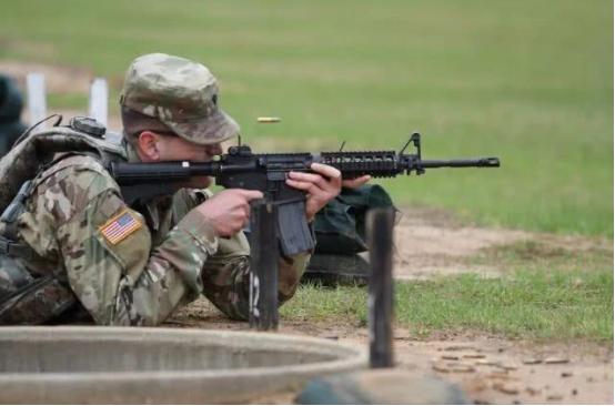 美国女兵惨死军营,“所有同事都性侵我”,官方称其自杀