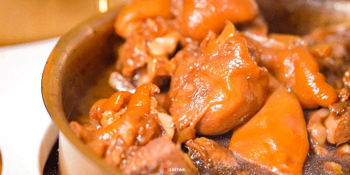 被套头了，「炸卤虎皮肥肠王」来了