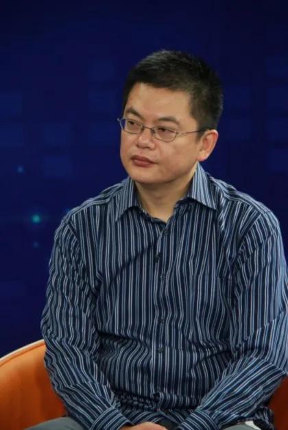 篮球解说员杨毅苏群,篮球解说苏群最新视频