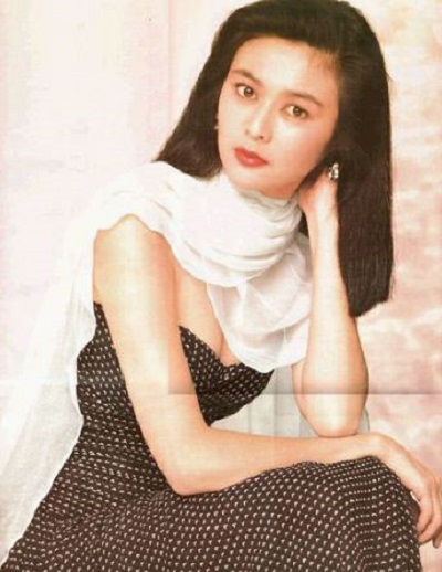 女明星扮嫩图片大全,扮嫩女明星年轻时