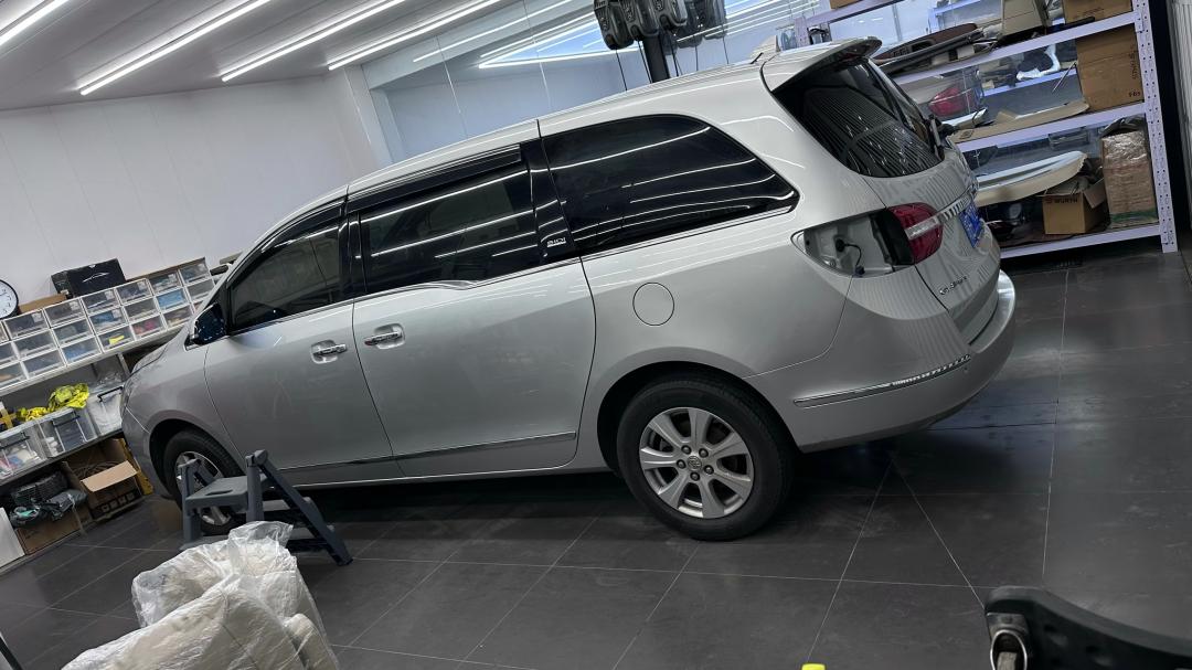 破烂的车变成新车,破烂的车子翻新