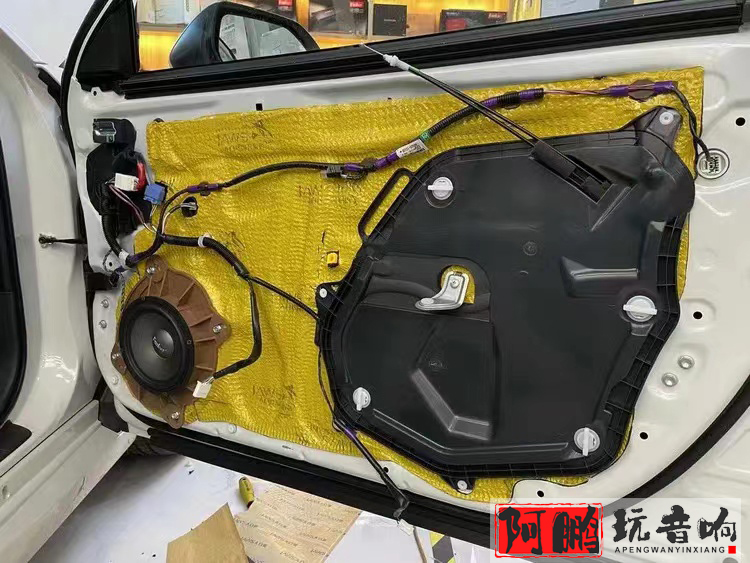 西安亚洲龙隔音改装案例,安静汽车隔音