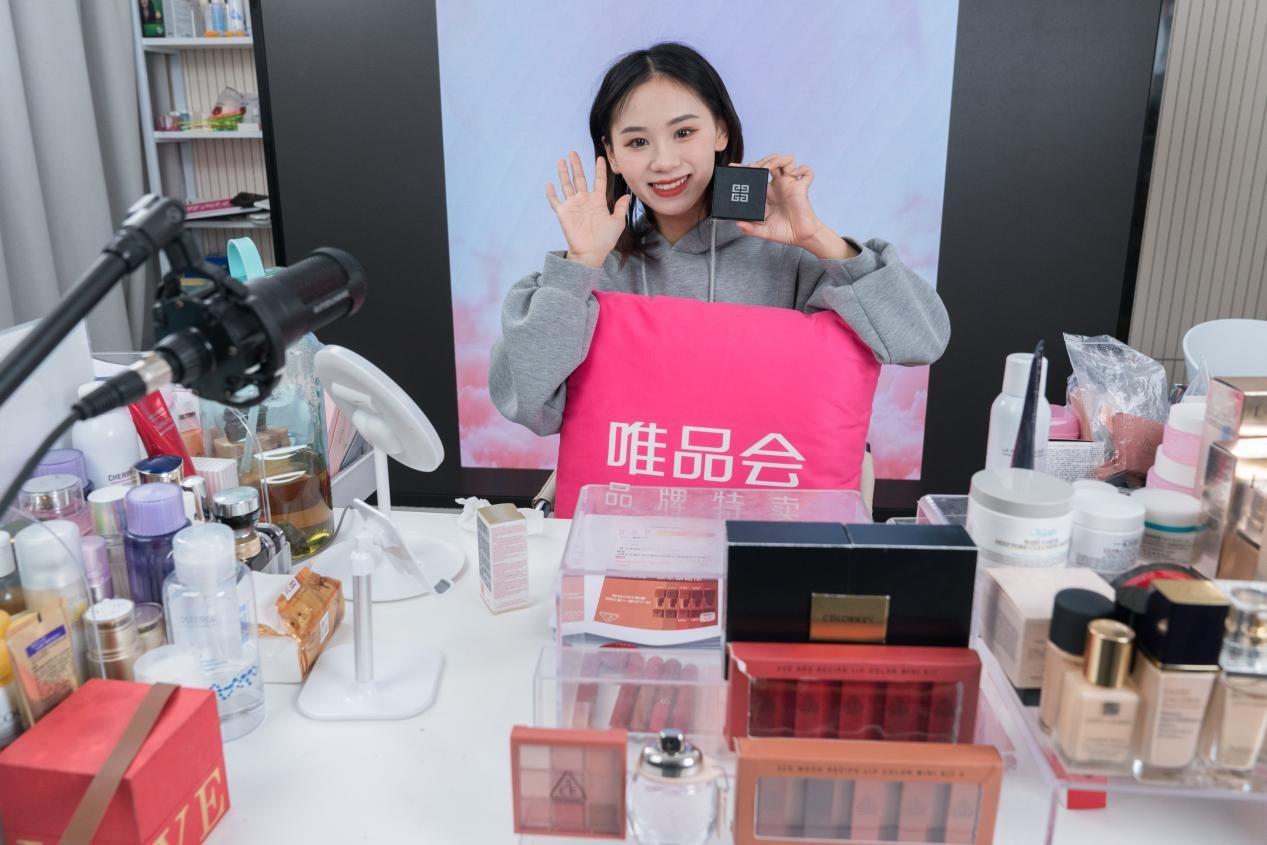 年轻人消费观越来越深,年轻人消费观彻底变了